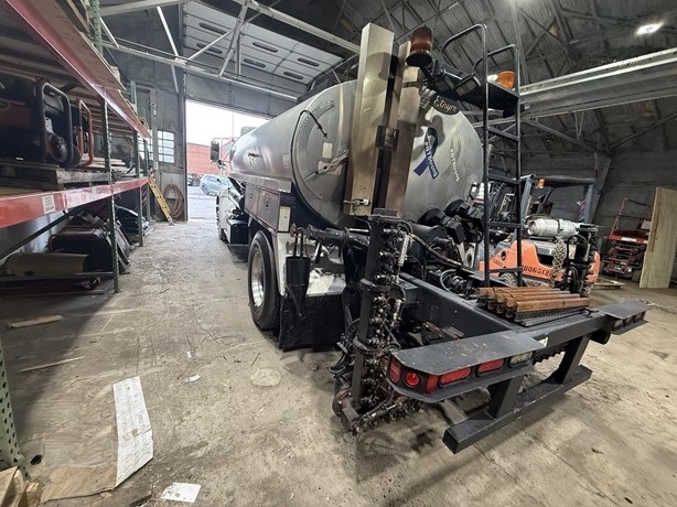 Asphalt Distributor Truck Kenworth T370