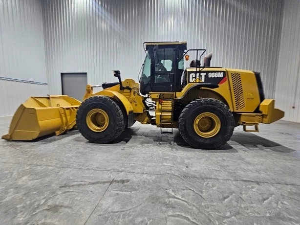 WHEEL LOADERS / CATERPILLAR / 966M 